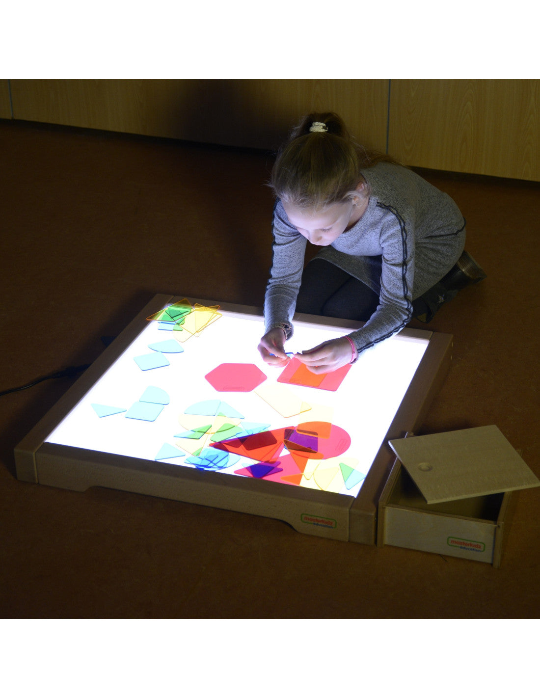 Masterkidz LED šviesos panelė, keičianti spalvas su nuotolinio valdymo pultu + Montessori mozaikos blokai (140 vnt.)