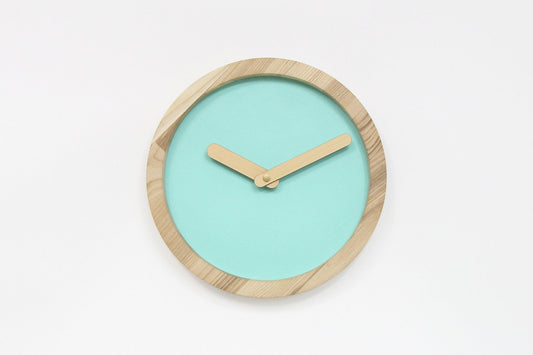 Medinis apvalus laikrodis (Mint Green Dirbtinė Oda)